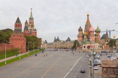 Saint Basils Katedrali ve Kızıl Meydan, Moskova, Rusya haliyle Alarm çan kulesi.