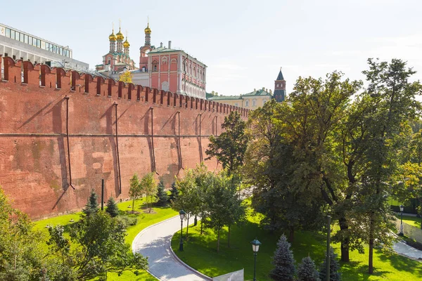 Blick auf moskau kremlin wall russland. — Stockfoto