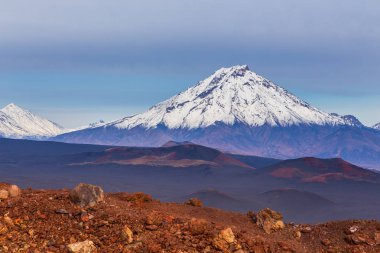 Bolshaya Udina Dağı, volkanik masif, Kamçatka'daki volkanik komplekslerden biri, Rusya.