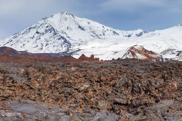 Mount Ostry Tolbachik, het hoogste punt van het vulkanische complex op de Kamtsjatka, Rusland. — Stockfoto