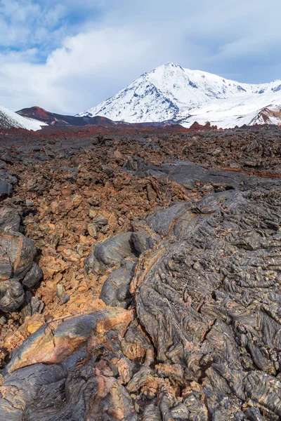 Mount Ostry Tolbachik, verse lavaveld. Schiereiland Kamchatka, Rusland. — Stockfoto