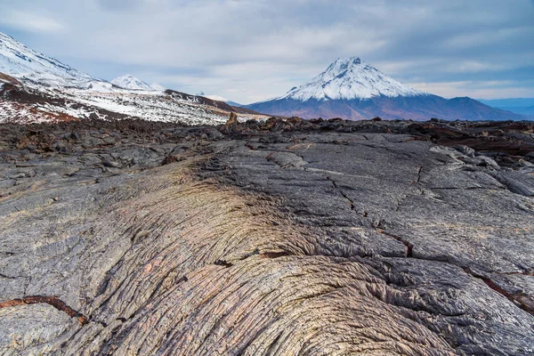 Mount Bolshaya Udina, verse lavaveld. Schiereiland Kamchatka, Rusland. — Stockfoto