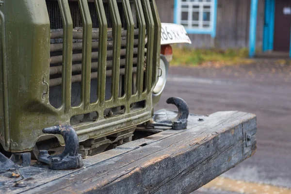 Russischer geländewagen für extreme expeditionen, kozyriewsk, russland. — Stockfoto