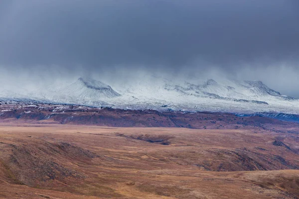 Mount ostry tolbachik, der höchste Punkt des Vulkankomplexes auf der Kamtschatka, Russland. — Stockfoto