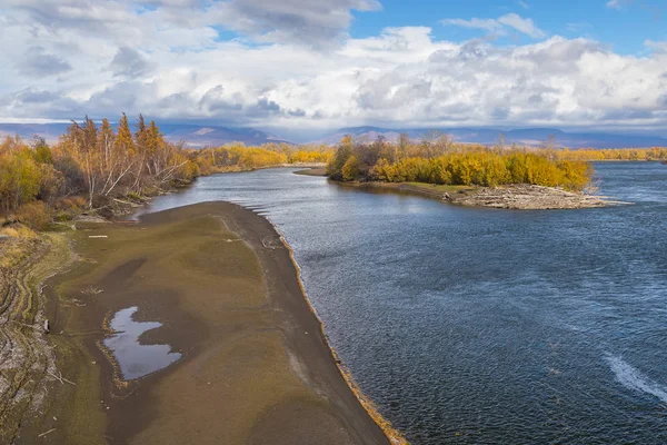 Vista do Rio Kamchatka, Península de Kamchatka, Rússia . — Fotografia de Stock