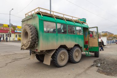 Rus off-road aşırı sefer kamyonu, Kamçatka, Rusya.