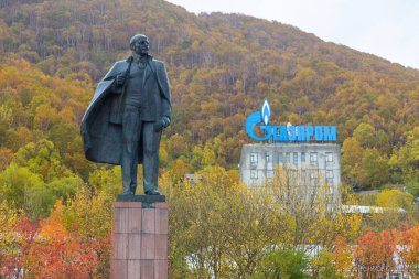 Lenin Meydanı'nda Vladimir Lenin Anıtı, Petropavlovsk-Kamchatsky, Rusya.