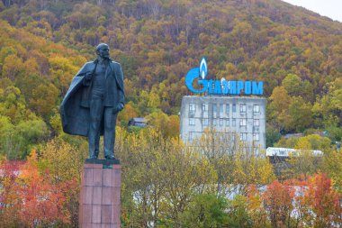 Lenin Meydanı'nda Vladimir Lenin Anıtı, Petropavlovsk-Kamchatsky, Rusya.