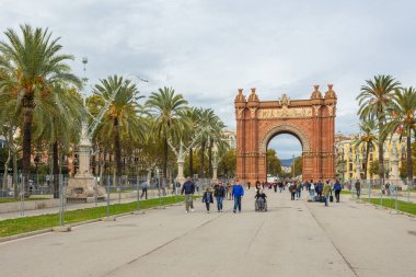 Zafer takısı, Arc de Triomf, Barselona, İspanya.