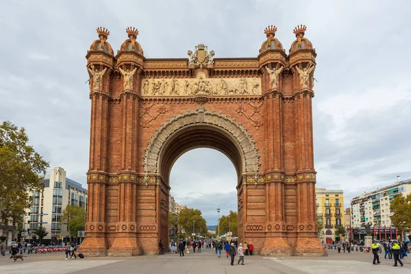 Triumphal arch, Arc de Triomf, Barcelona, Spain. — Stock Photo, Image