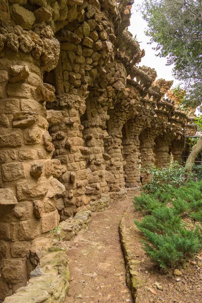 Stone columns in Park Guell, Barcelona, Spain. — Stock Photo, Image