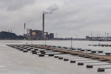 Hanasaari Enerji Santrali'nin Görünümü, Helsinki, Finlandiya.