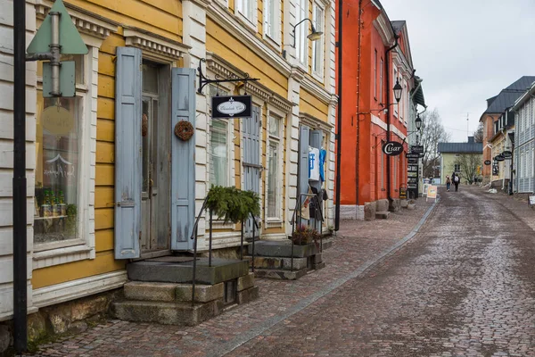 歴史的な旧市街の景色, Vanha Porvoo,フィンランド. — ストック写真