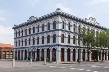 Los Angeles, Kaliforniya, ABD - 11 Haziran 2015: Los Angeles 'taki modern, zarif şehir binaları.