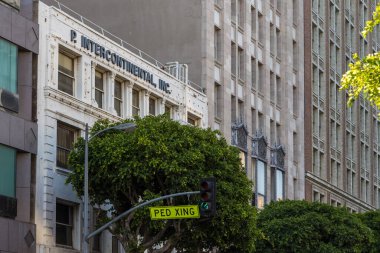 Los Angeles, Kaliforniya, ABD - 11 Haziran 2015: Los Angeles 'taki modern, zarif şehir binaları.