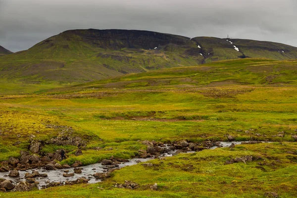 Wzgórza Wzdłuż Drogi Pingvallavegur Numer Golden Circle Islandia — Zdjęcie stockowe