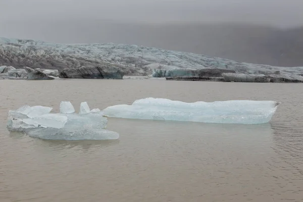 Gletschersee Mit Eisfragmenten Vor Dem Skaftafell Gletscher Vatnajokull Nationalpark Island — Stockfoto