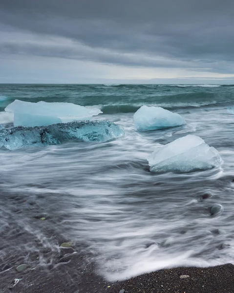 Utsikt Över Diamond Beach Södra Island Isblock Från Jokulsarlon Glacier — Stockfoto