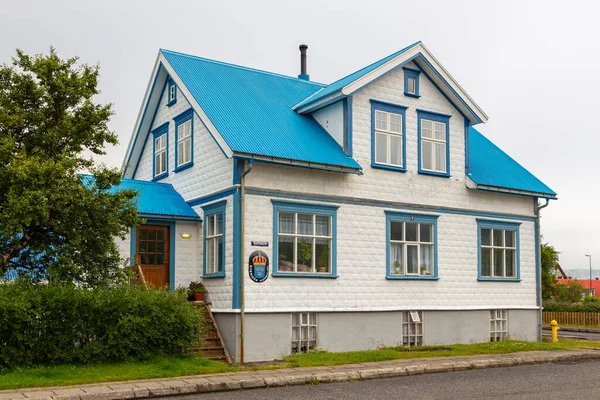 Seydisfjordur Island Augusti 2015 Träbyggnader Hamnstaden Seydisfjordur Ligger Vid Fjorden — Stockfoto