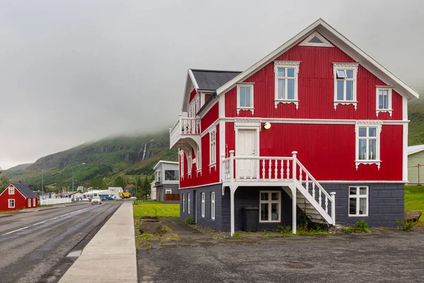 Seydisfjordur Islande Août 2015 Bâtiments Bois Dans Ville Portuaire Seydisfjordur — Photo