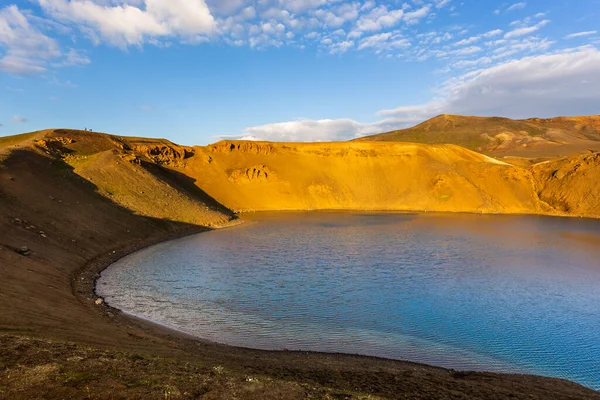 Vista Krafla Caldeira Ativa Com Lago Cratera Azul Norte Islândia — Fotografia de Stock