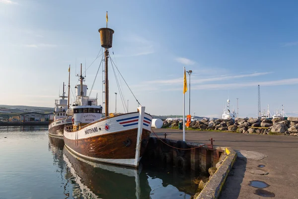 Husavik Island August 2015 Hafen Festgemachte Kutter Die Derzeit Zur — Stockfoto