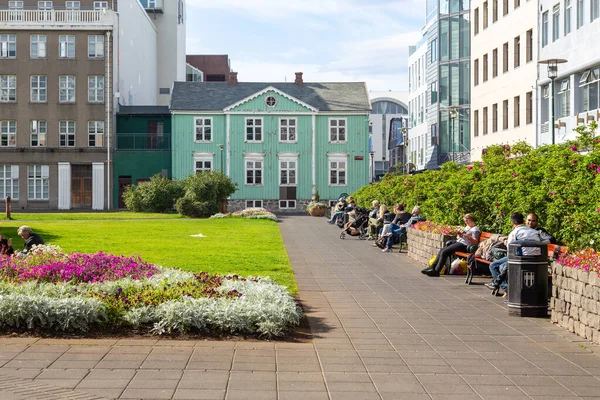 Reykjavik Izland 2015 Augusztus Tipikus Izlandi Építészet Belvárosban Régi Modern — Stock Fotó