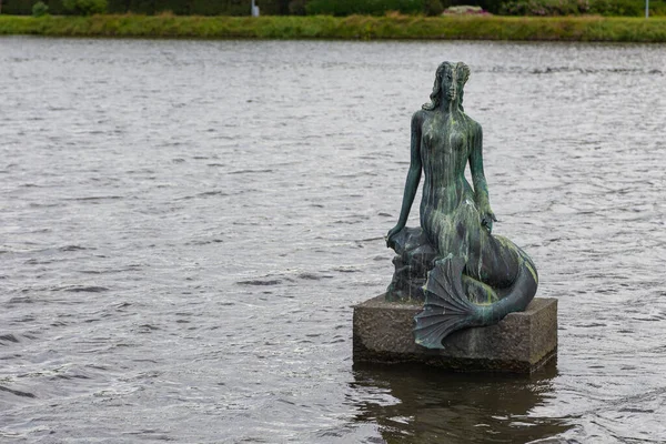 Reykjavik Islândia Agosto 2015 Sereia Por Nina Saemundsson Monumento Margem — Fotografia de Stock