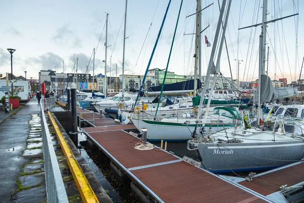 Galway Irland November 2015 Hafen Und Festgemachte Boote Der Stadt — Stockfoto