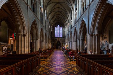Dublin, İrlanda - 09 Kasım 2015: Dublin 'deki Saint Patrick Katedrali, 1191 yılında kurulmuş, Dublin' deki iki İrlanda Katedrali 'nin en büyüğüdür..