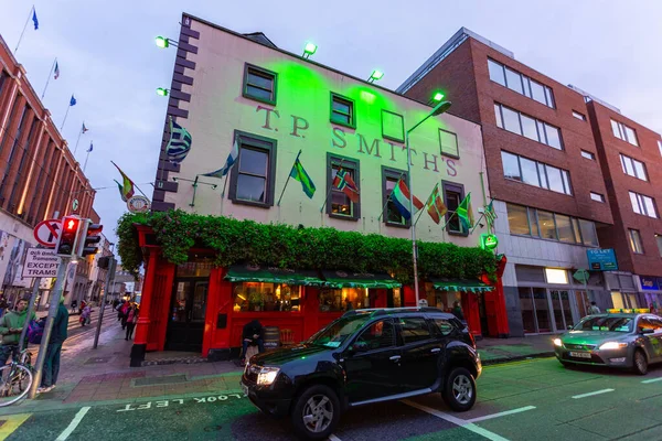 Dublín Irlanda Noviembre 2015 Colorido Pub Abbey Street Upper Centro — Foto de Stock