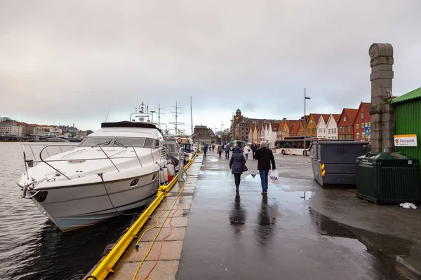 Bergen Noruega Dezembro 2015 Iates Barcos Atracados Marina Bergen Baía — Fotografia de Stock