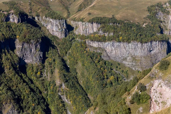 Красивый Осенний Горный Пейзаж Грузии — стоковое фото