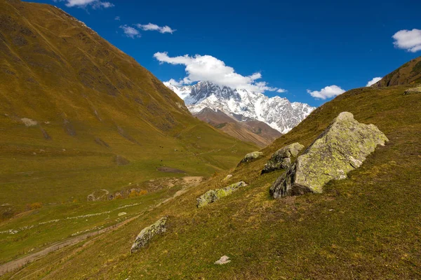 Colorato Bellissimo Paesaggio Autunnale Svaneti Georgia — Foto Stock