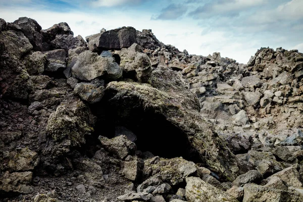 アイスランドの石の岩が多い砂漠の風景 — ストック写真