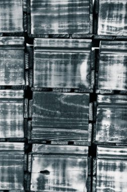 Arka plan birçok el yapımı ahşap kutular yandı.