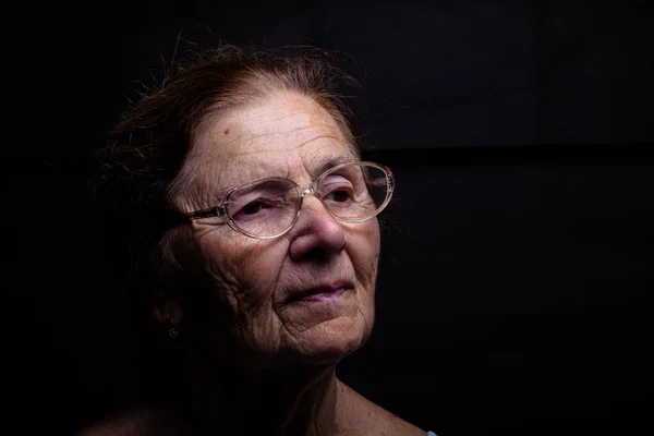 Портрет Пожилой Женщины Очках — стоковое фото