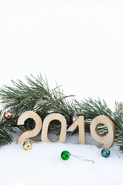 Новорічна Різдвяна Тема Ялинковими Гілками Снігом 2019 Рік Вибірковий Фокус — стокове фото