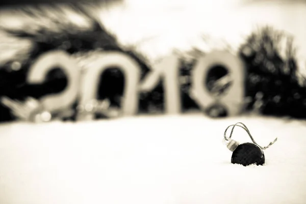 Новогодняя Рождественская Тематика Еловыми Ветками Снегом 2019 Год Выборочный Фокус — стоковое фото