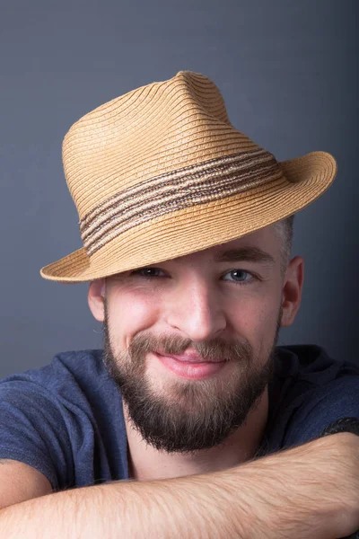 Portrait Young Man Beard Hat — Stock Photo, Image