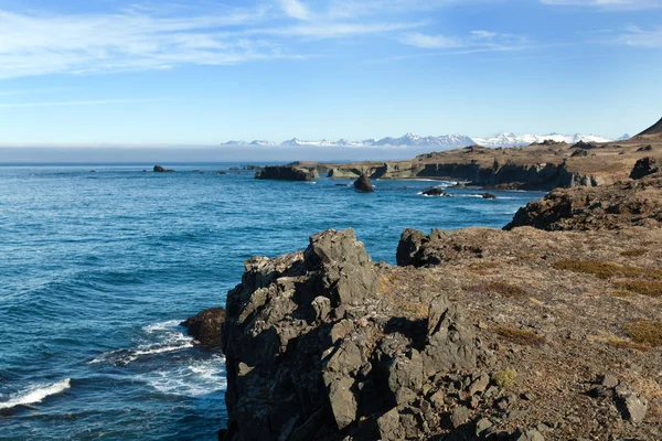 Hermoso paisaje de mar de primavera de Islandia — Foto de Stock