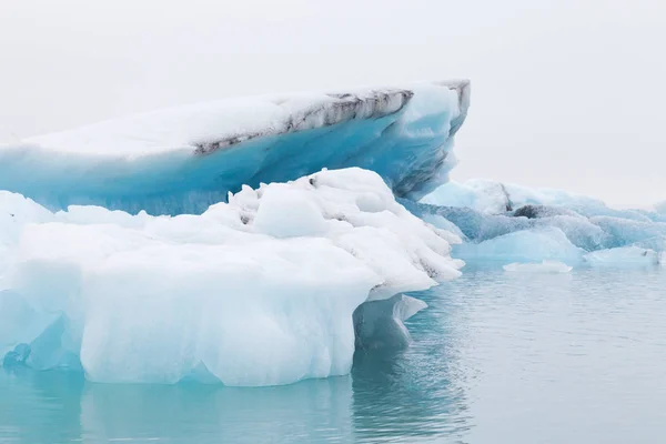 Iceberg laguna jokulsarlon en el sur de Islandia — Foto de Stock