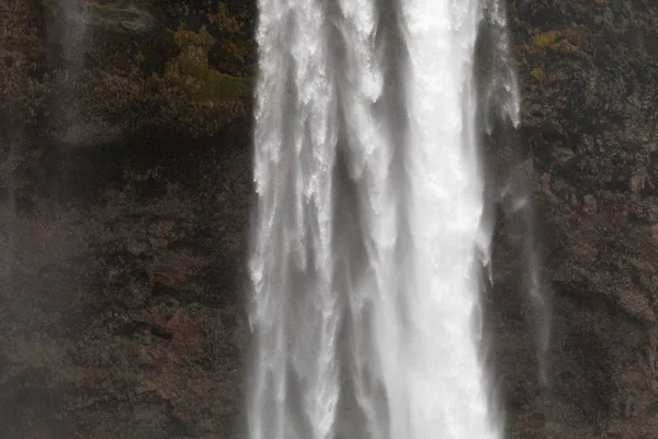 Famous Iceland waterfalls with a clean water on a stony rocky mo — Stock Photo, Image