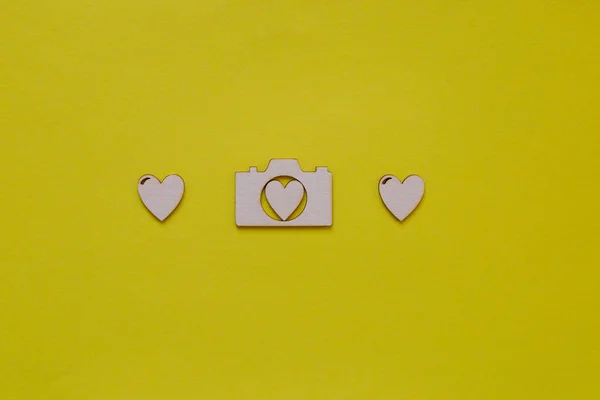 写真家のためのグリーティングカード、黄色の背景. — ストック写真