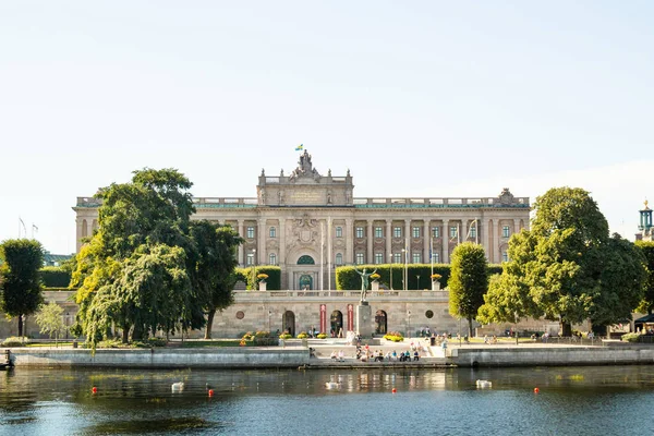 Riksdag Parlementsgebouw, gevel zicht. — Stockfoto