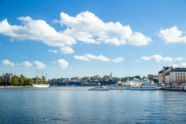 Marina Stockholm, İsveç gemi ve yatlar ile. — Stok fotoğraf