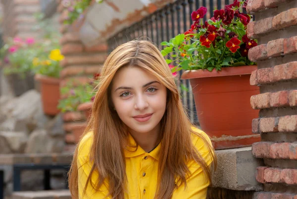 Beautyful Teen Girl Street Old European City Travel — Stock Photo, Image