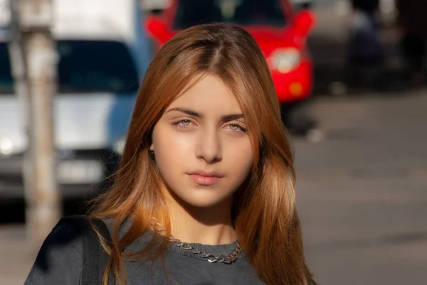 Belle Adolescente Dans Rue Vieille Ville Européenne Voyages — Photo