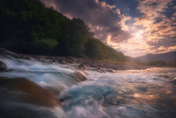 Beautiful Sunny Summer Landscape Sunset Fast Flowing Mountain River — Stock Photo, Image