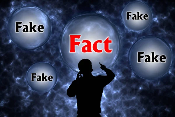 Αφηρημένο Υπόβαθρο Fact Και Fake Έννοια Λήψη Αποφάσεων Επιχειρηματίας Που — Φωτογραφία Αρχείου